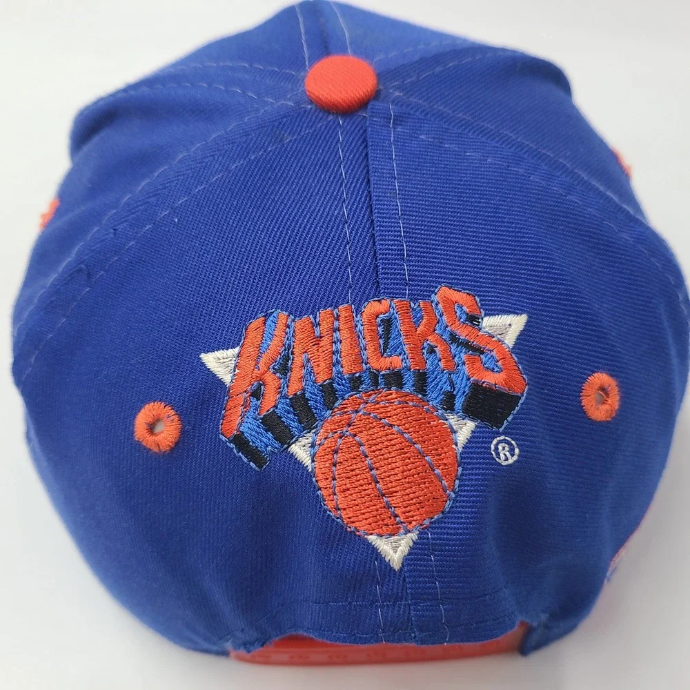 Vintage New York Knicks Hat Snapback (Fits‎ Small) Logo 7 Blue NBA Big Wrap Logo